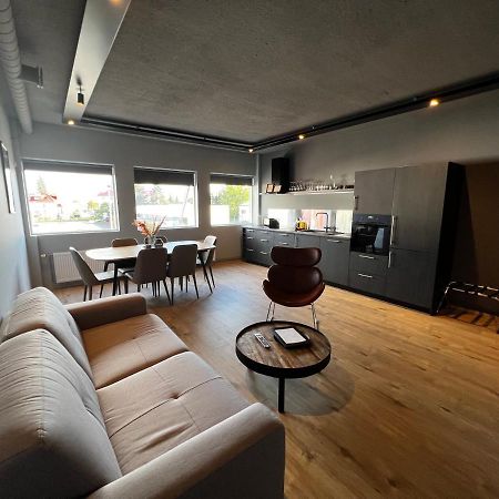Tb Apartment 阿克雷里 外观 照片